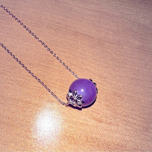 purple jade pendant with sterling silver chain by Jade of Yesteryear - Picture 7 of 12